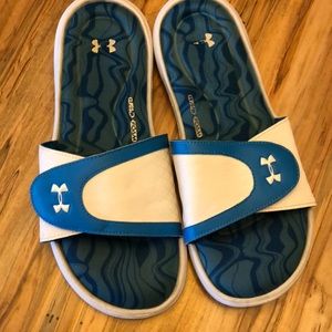 Under Armour slides women size 11 white/blue